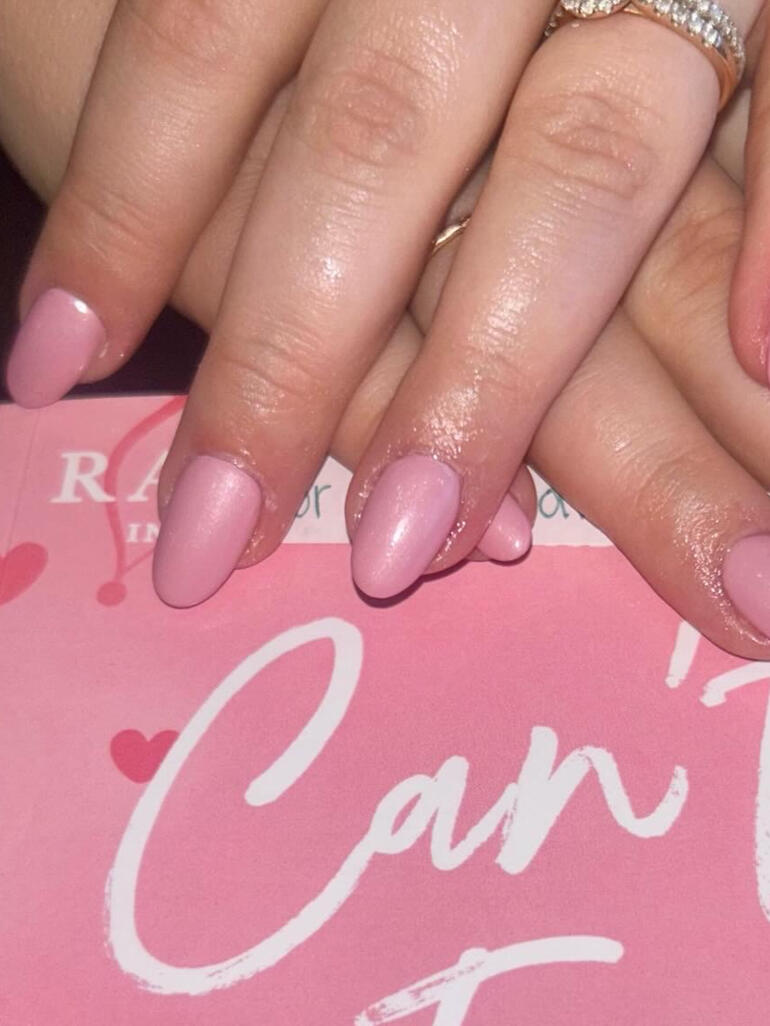 Claws out ladies.